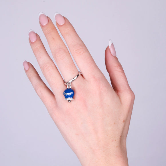 Anello in Acciaio con campanella blu con scritta Capri