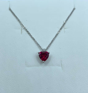 Collana con cuore pendente