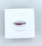 Anello con cristalli